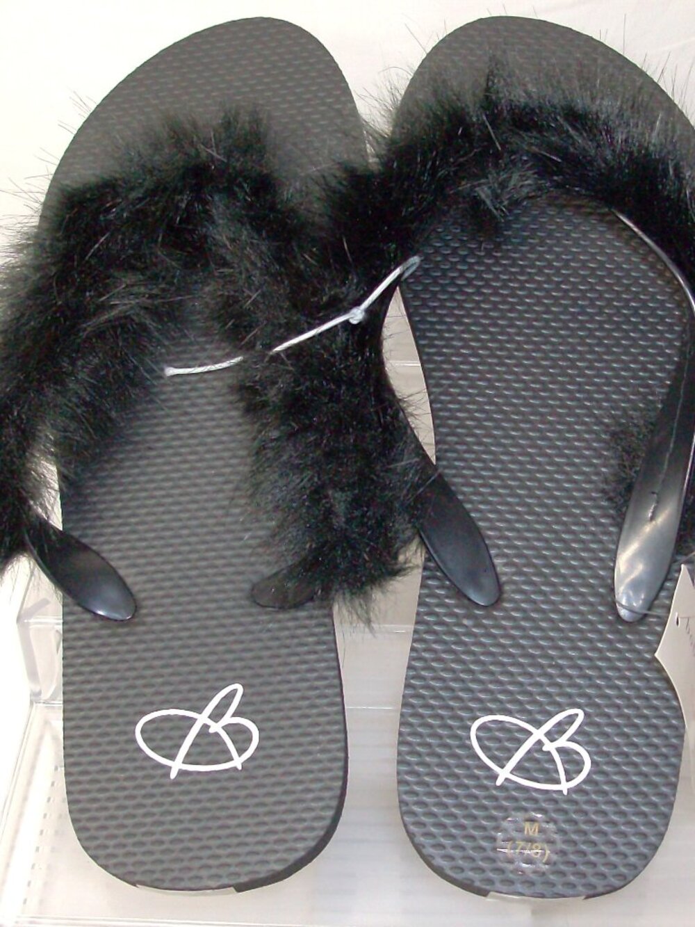 Bobbie Brooks Faux Fur Flip Flops Black 7M (7/8) NWT